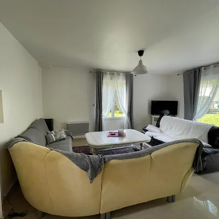 Holiday home La Maison De Delsy Binson-et-Orquigny